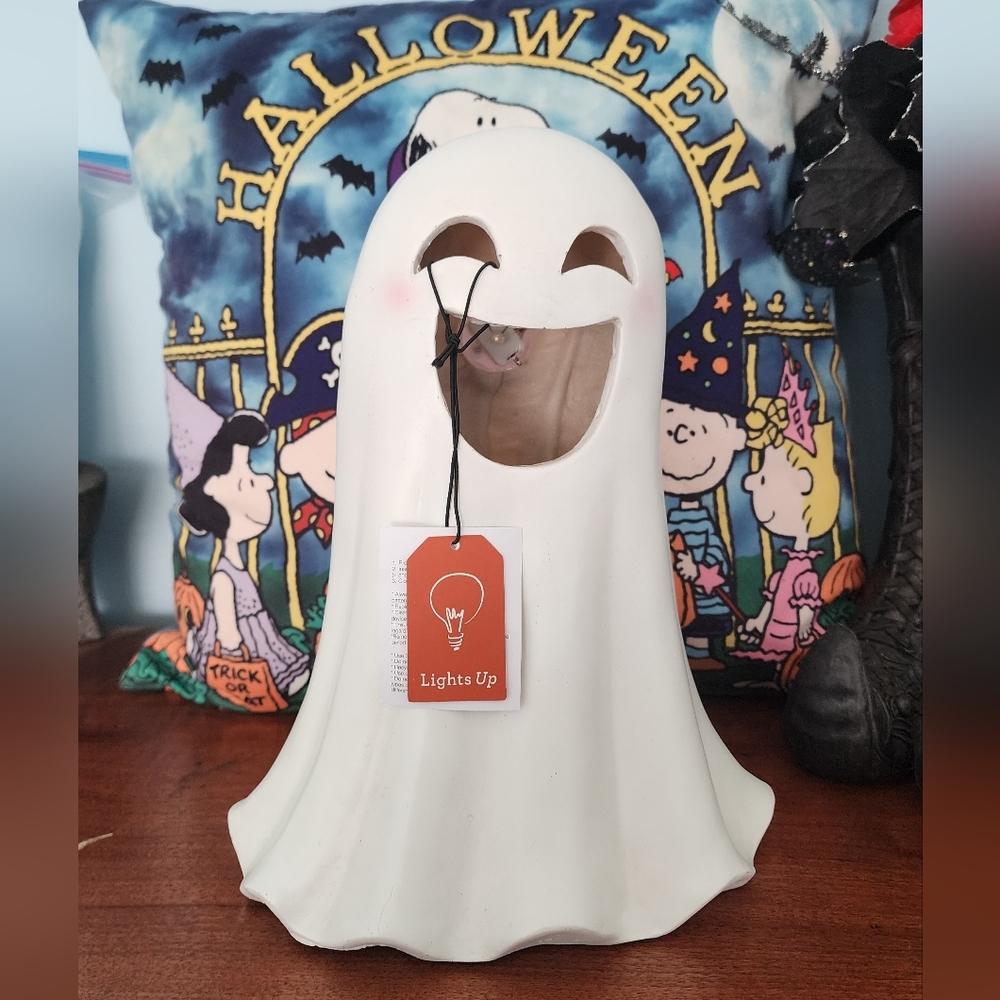 Light Up Resin Ghost